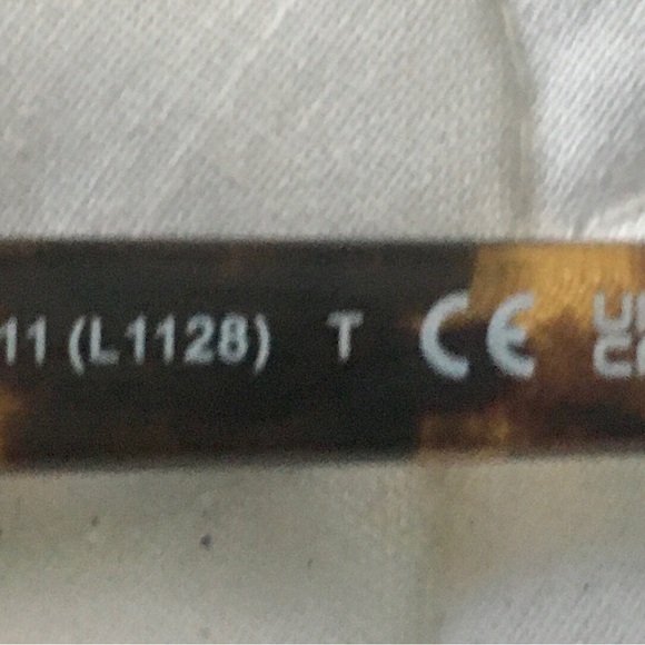 Coach woman’s sunglasses. New. STYLE:HC7111 L1128
MODEL CODE:HC7111 900513 57-15 - Picture 6 of 8